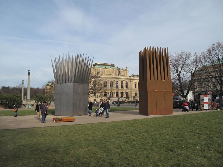 Prague: Communism Tour & Museum Visit - Key points to know before booking