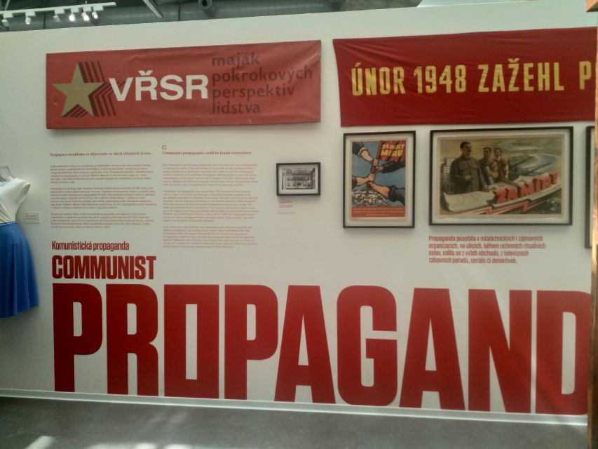 Prague: Communism Tour & Museum Visit - Everyday life behind the Iron Curtain