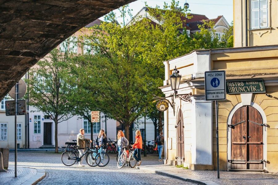 Prague: Complete Bike Tour - Bikes, roads, weather, and comfort