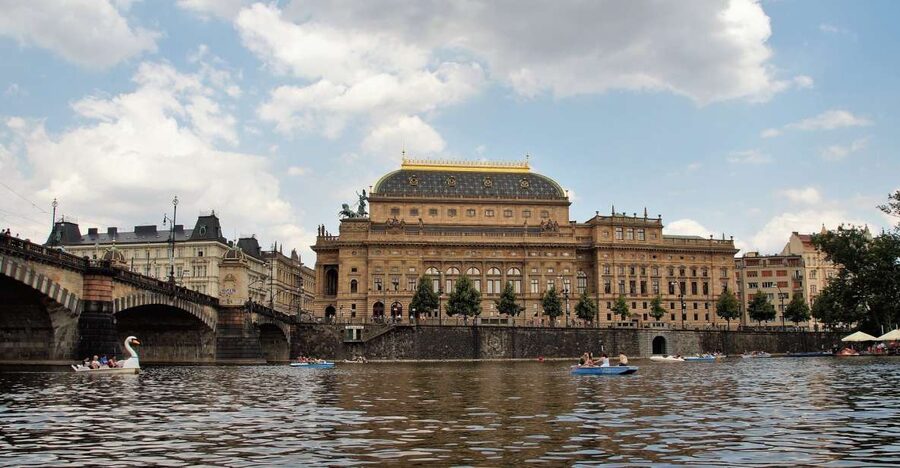 Prague Complete Tour in Spanish & Lunch, Tickets - Why a complete Prague tour can work well