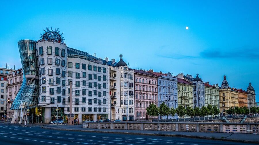 Prague Complete Tour in Spanish & Lunch, Tickets - The Jewish Quarter adds a more serious chapter