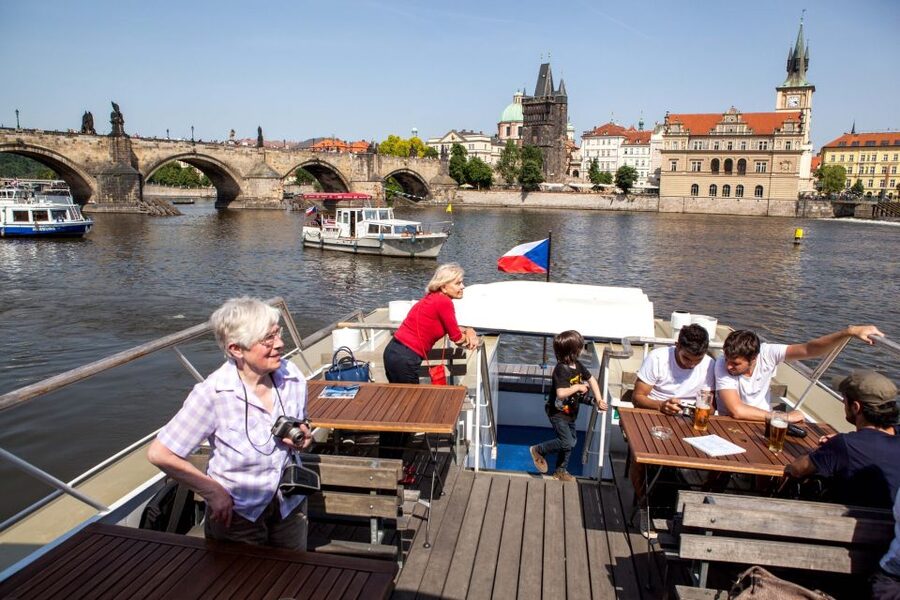 Prague Cruise: 1-Hour on the River Vltava - Why a Vltava Cruise Works in Prague