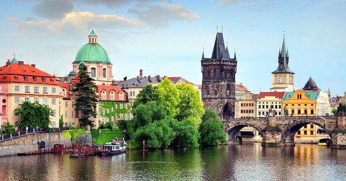 Prague Eat, Sip and Make Friends on Food Tour by Taste of Prague - Starting at La Degustation in Staré Město