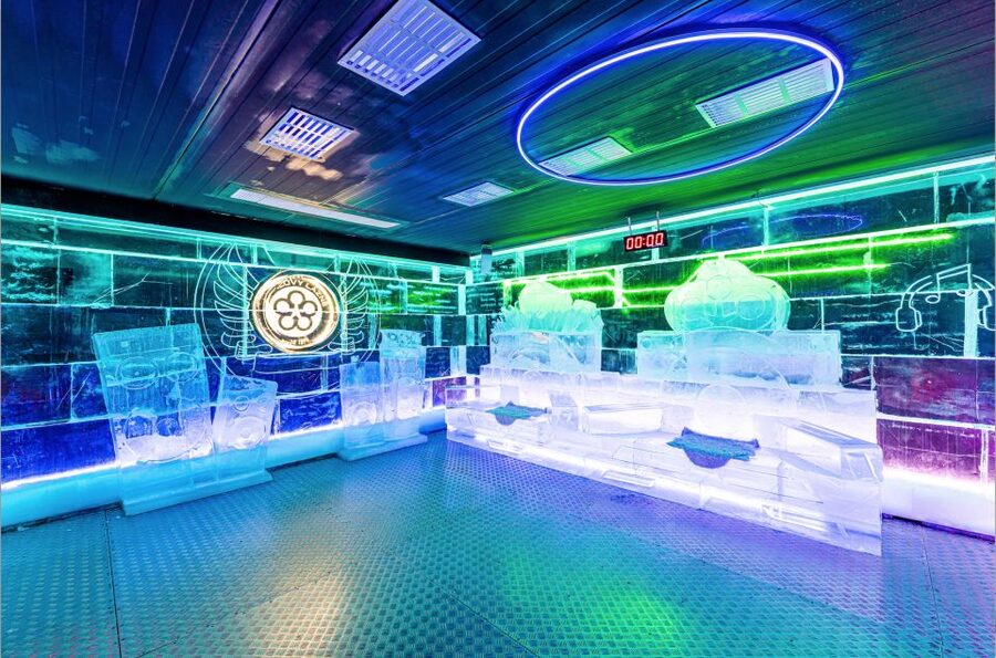 Prague: Entry ticket to Ice Pub Prague with Nightclub Option - Practical Timing for a Prague Night Out