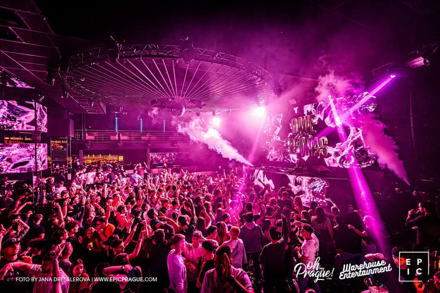 Prague: EPIC Nightclub Entry Ticket - From the door to the main dance floor