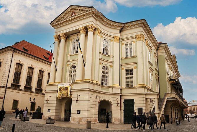 Prague Essential Tour Old Town and Jewish Quarter - A smart first look at Prague’s historic center