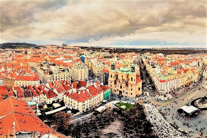 Prague Fairytale Tour: Old Town And Castle private tour - A short route with a big Prague payoff