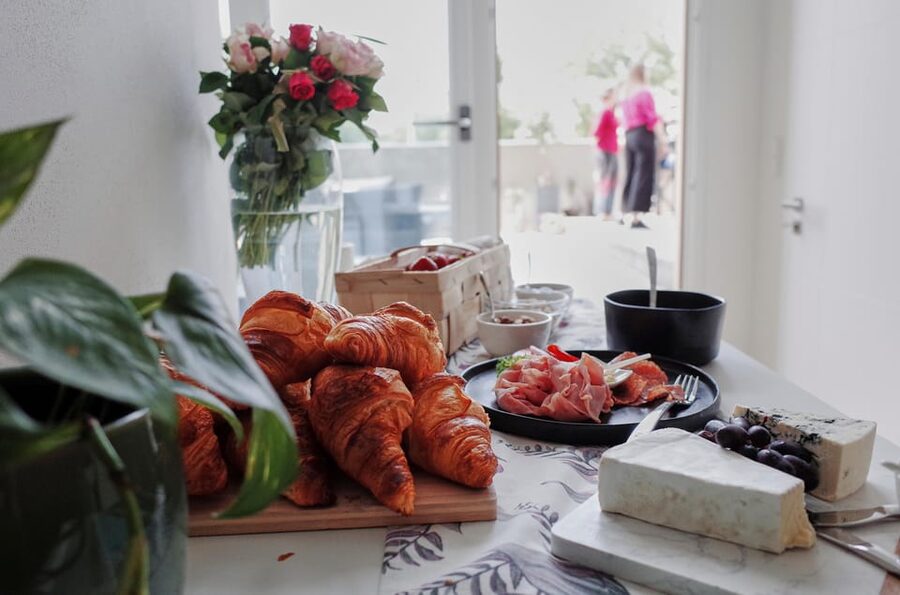 Prague: Farmers Market and Brunch Class with Celebrity Chef - Prosecco, coffee, and the social side of the morning