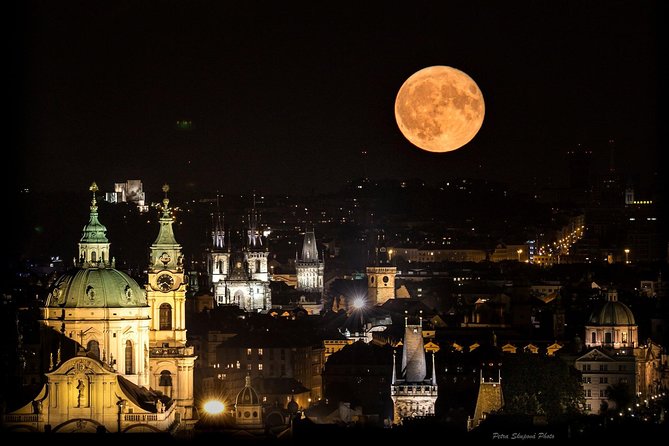 Prague food and cultural tour - 6 hours fairytale experience - A one-hour boat trip on the Vltava