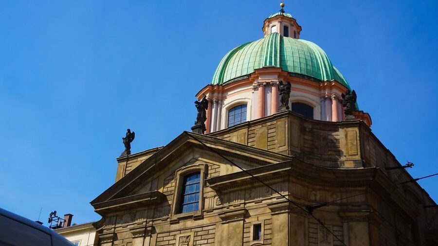 Prague For The First Time: 2-hour Private Walking Tour - Pace, access, and practical limits