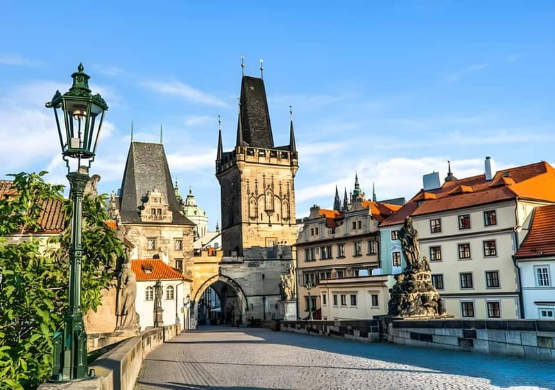 Prague: Full-Day Guided Tour of Prague in a Small-Group - Lunch is free time, not a prepaid meal