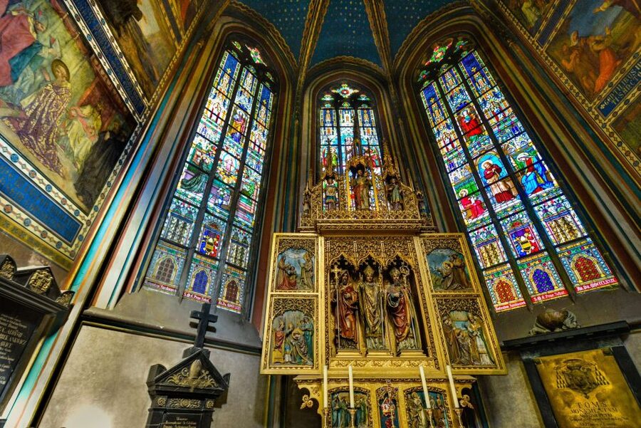 Prague: Full-Day Old Town, River Cruise & Prague Castle Tour - What is included for $72