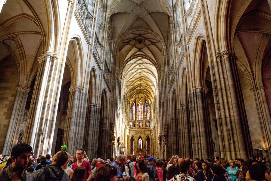 Prague: Full-Day Sightseeing Tour with Cruise and Lunch - Prague Castle, Saint Vitus Cathedral, and the city below