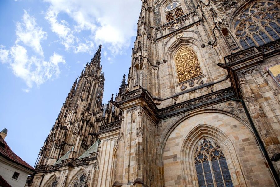 Prague: Full-Day Sightseeing Tour with Cruise and Lunch - Is $68 good value for a full day in Prague?