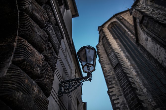 Prague Ghost and Legend of Old Town Walking Tour - The painter at U Obecního dvora