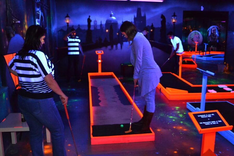 Prague: Glow Golf Mini Golf Game by UV Light - Who should book Prague Glow Golf?