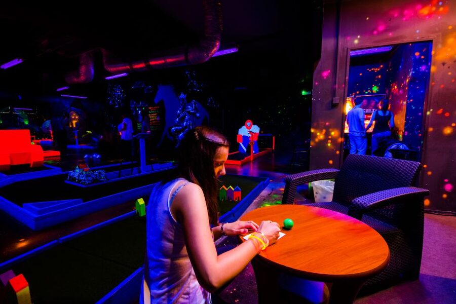 Prague: Glow Golf Mini Golf Game by UV Light - How the visit unfolds