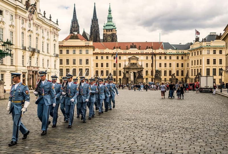 Prague Grand 2,5 hour + 2 hour exterior walking tour - Jewish Town and the stories that deserve care