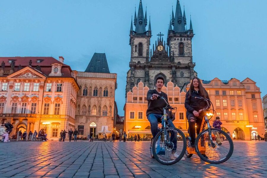 Prague: Grand Segway and eScooter Live Guided City Tour - Starting in Old Town and heading toward the river