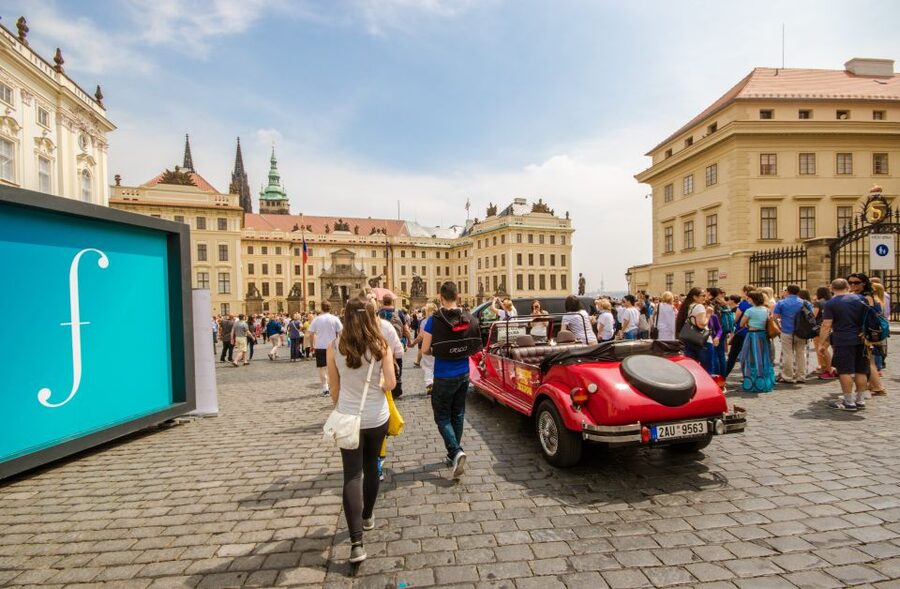 Prague: Guided Bus & Walking Tour with River Cruise & Lunch - Price, pickup, and what the $135 includes