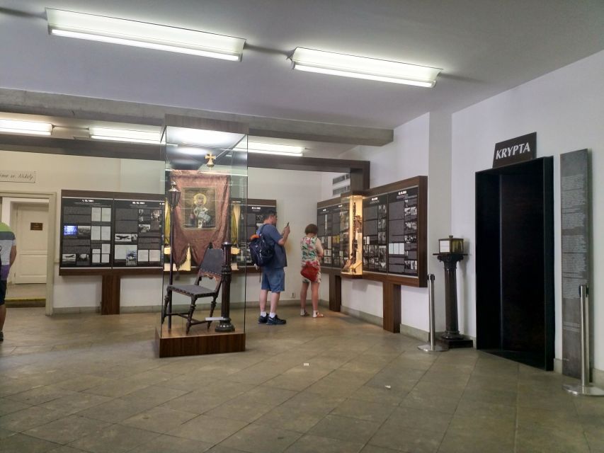 Prague: Guided Operation Anthropoid Tour with Lidice - What the guide adds to the experience