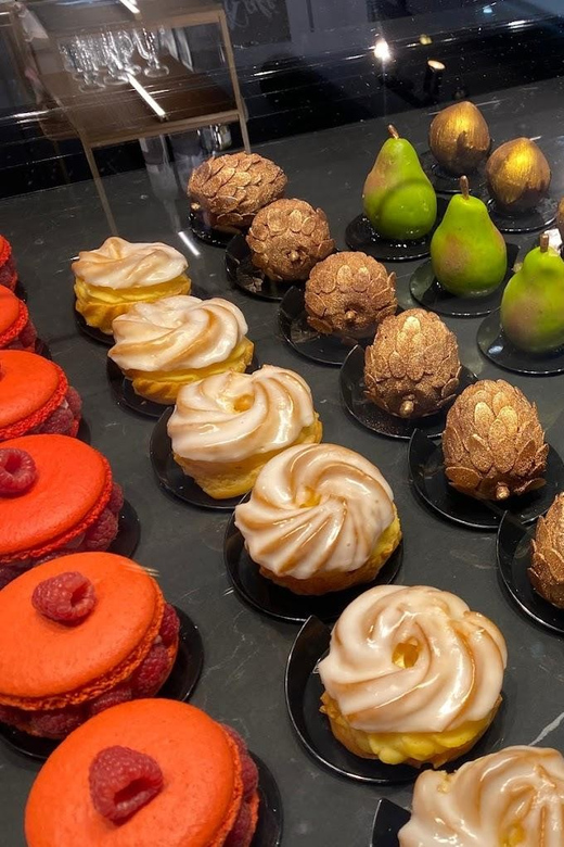 Prague: Guided Sweet Gourmet Walking Tour - Koláče, perník, and větrník on the tasting route