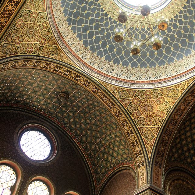 Prague: Guided Walking Tour of Prague's Jewish Quarter - Key points at a glance