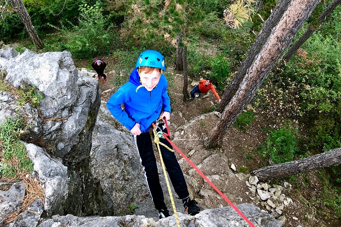 Prague Half-Day Rock Climbing Experience with Instructor - Meeting at Pivovar Prokopák at 9:00