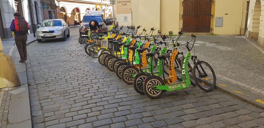 Prague: Highlights Tour on e-Scooter or eBike - Letná Hill and the Giant Metronome