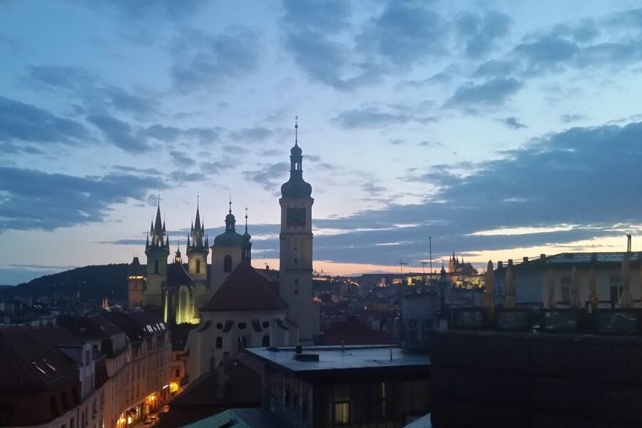 Prague: Historic City Center Bus Tour with Top Sights - Bridges, the Vltava, and the route toward the castle
