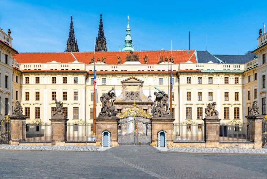 Prague Hradcany Castle, St Vitus Cathedral Tour with Tickets - Meeting at Hradčanské Square