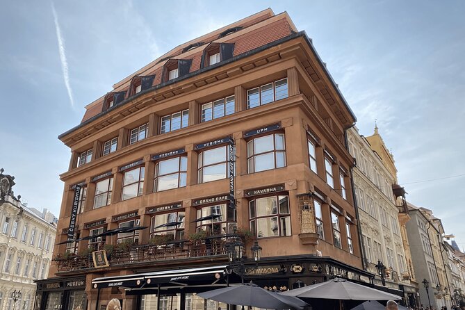Prague in One Afternoon: Private Walking Tour with Marek - Twenty minutes in Old Town Square