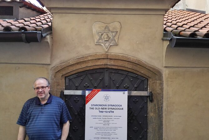 Prague Jewish Quarter Private tour - 3hours - The Old-New Synagogue and Jewish Town Hall