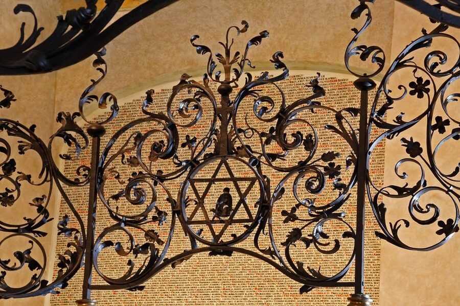 Prague Jewish Town/Skip-the-Line Official Entry Ticket - Spanish Synagogue closes the visit with Moorish design