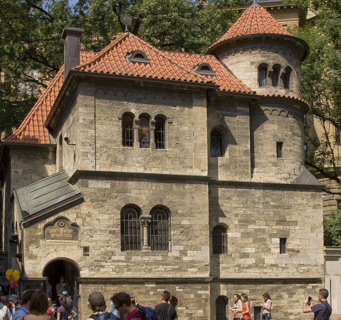 Prague: Jewish Town Walking Tour - Starting at the Old Jewish Cemetery