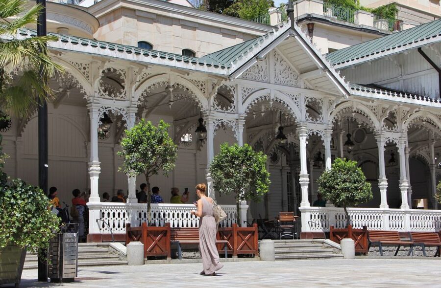Prague: Karlovy Vary Day Trip with Watchtower and Funicular - Key points to know before booking