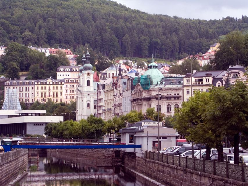 Prague: Karlovy Vary Tour with Lunch and Moser Museum Visit - The Moser Glass Museum: attractive, but brief