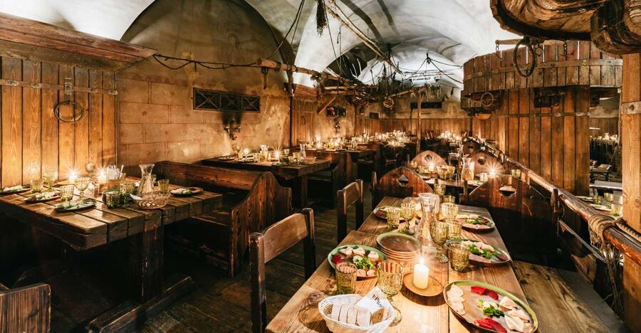 Prague: Medieval Dinner with Unlimited Drinks - Key points to know before booking