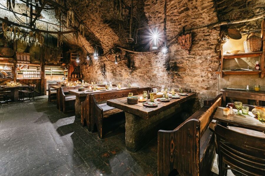 Prague: Medieval Dinner with Unlimited Drinks - The swords, music, jugglers, and dancers