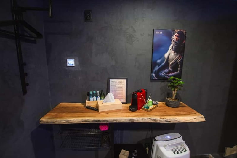 Prague: Modern Private Spa with Jacuzzi and Sauna - The Canadian jacuzzi and chlorine-free water