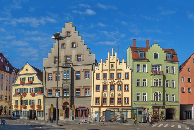 Prague-Munich One-Way Sightseeing Day Tour - The guide is the main value of the day
