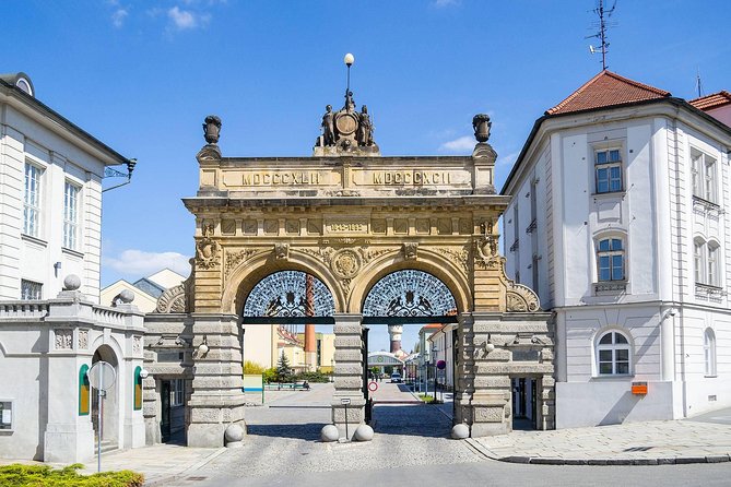 Prague-Munich One-Way Sightseeing Day Tour - Price and the real value of a one-way sightseeing day