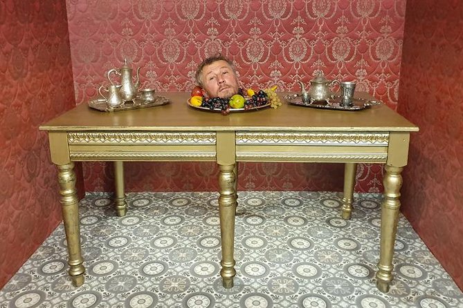 Prague Museum of Fantastic Illusions - The best time for photos and less waiting