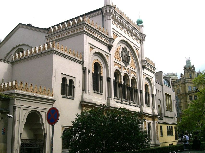 Prague: Old, New, and Jewish Towns Guided Walking Tour - Starting at the Czech National Bank