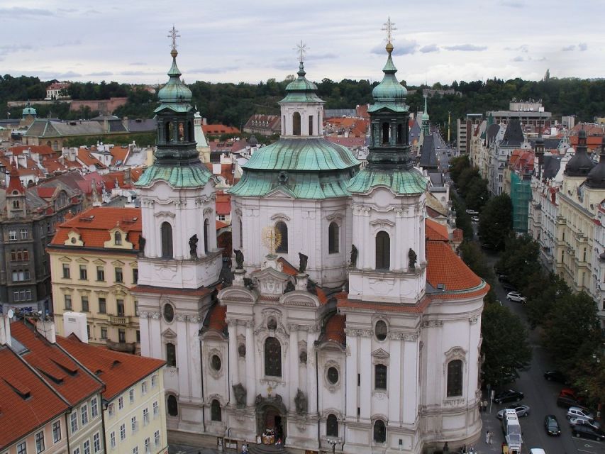 Prague: Old, New, and Jewish Towns Guided Walking Tour - What the guide adds to the experience