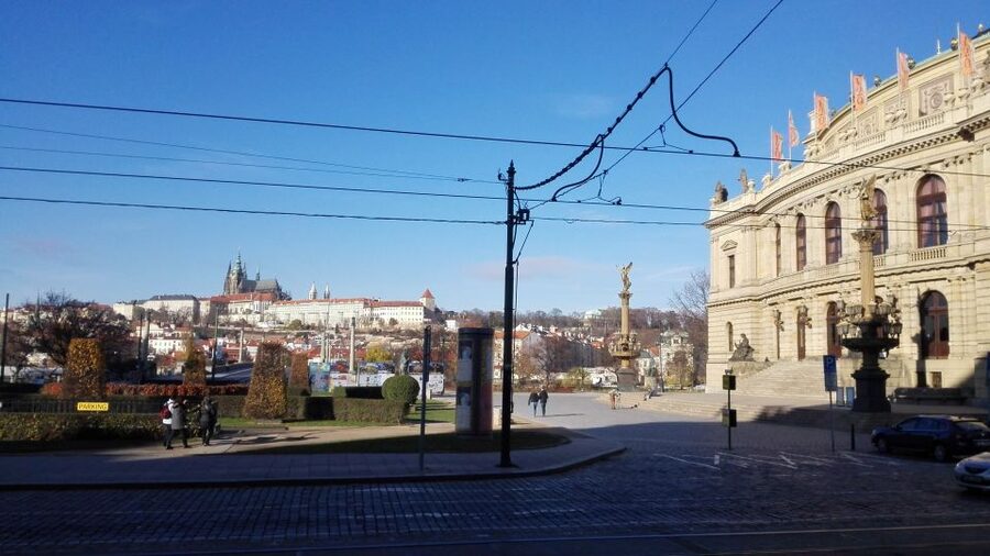 Prague: Old Town and Classical Concert Tour - What the guide adds to the walk
