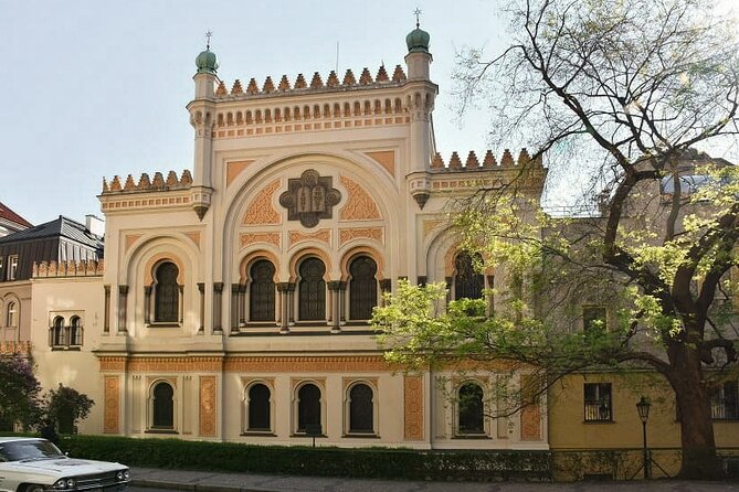 Prague Old Town and Jewish Quarter 90 minutes Guided Tour - The Jewish Quarter from the outside