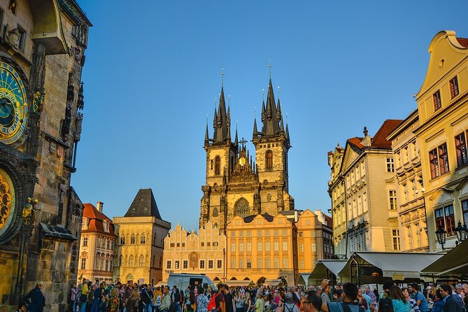 Prague: Old Town and Jewish Quarter Small-Group Tour - Key points at a glance
