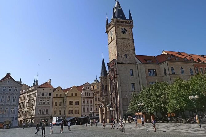 Prague: Old Town and Jewish Quarter Small-Group Tour - Powder Gate and the move into New Town