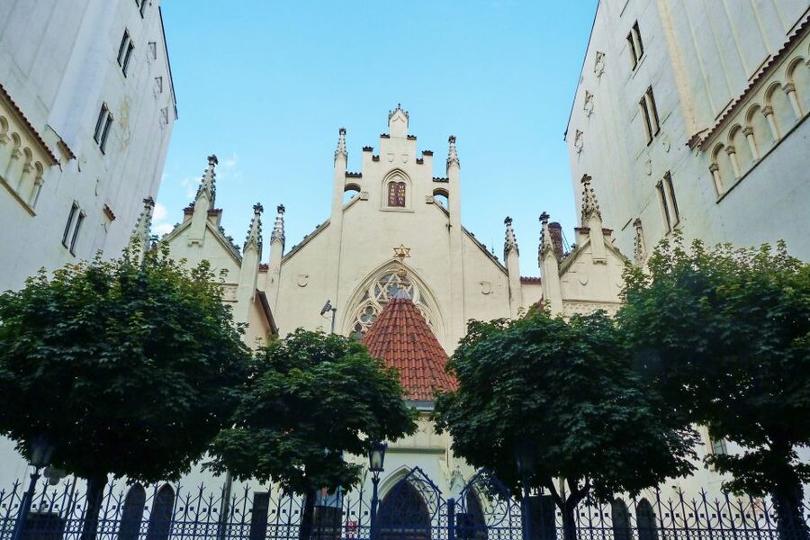 Prague: Old Town and Jewish Quarter Tour with Jewish Museum - Is $62 a fair price?